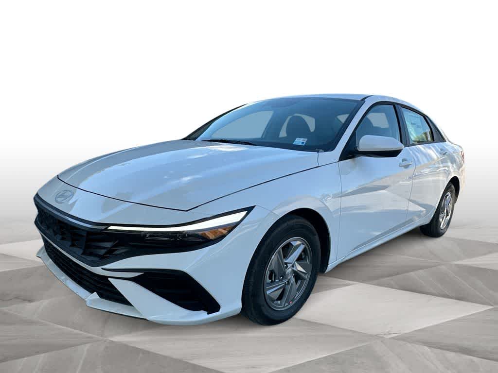 Thumbnail: 2026 Hyundai Elantra - 4