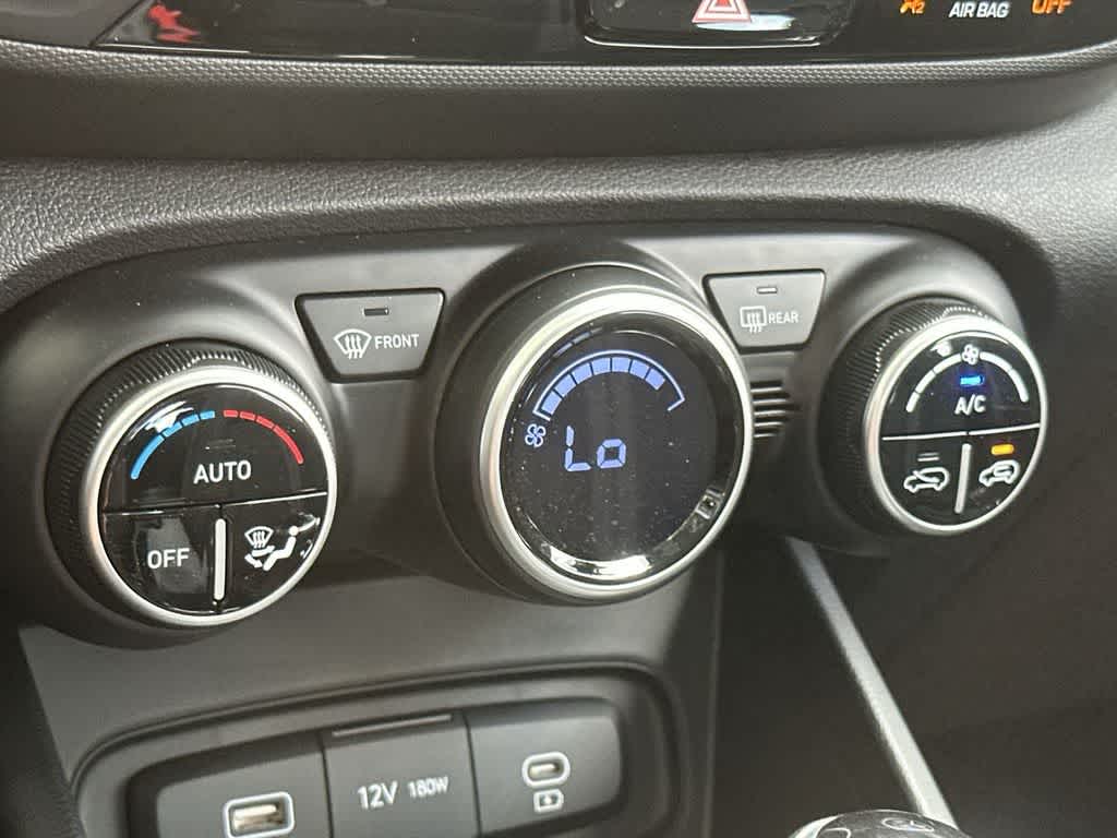 Thumbnail: 2024 Hyundai Venue - 20