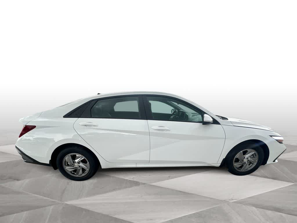 Thumbnail: 2026 Hyundai Elantra - 9