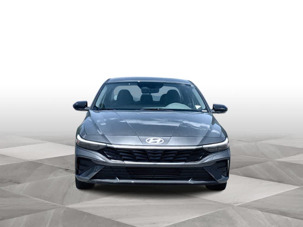 Thumbnail: 2026 Hyundai Elantra - 3