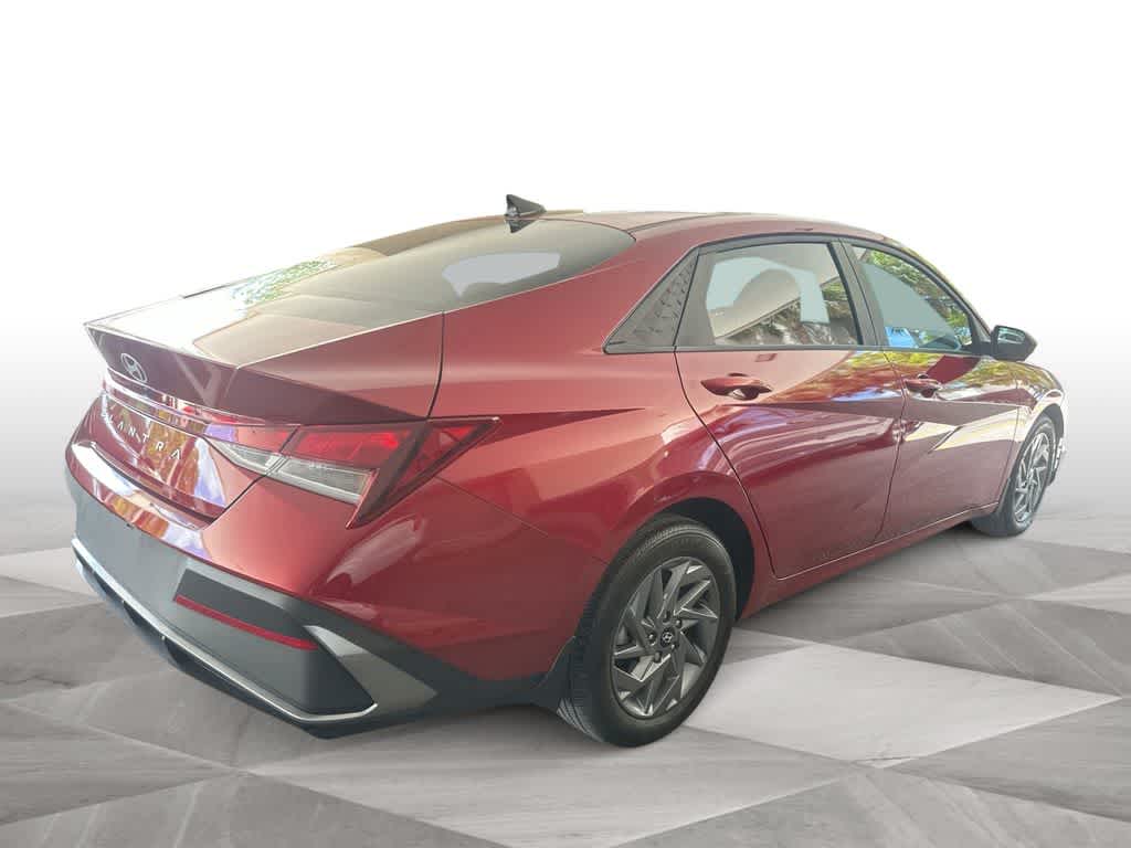 Thumbnail: 2024 Hyundai Elantra - 8