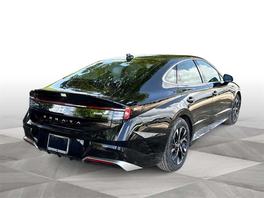 2025 Hyundai Sonata SEL 8