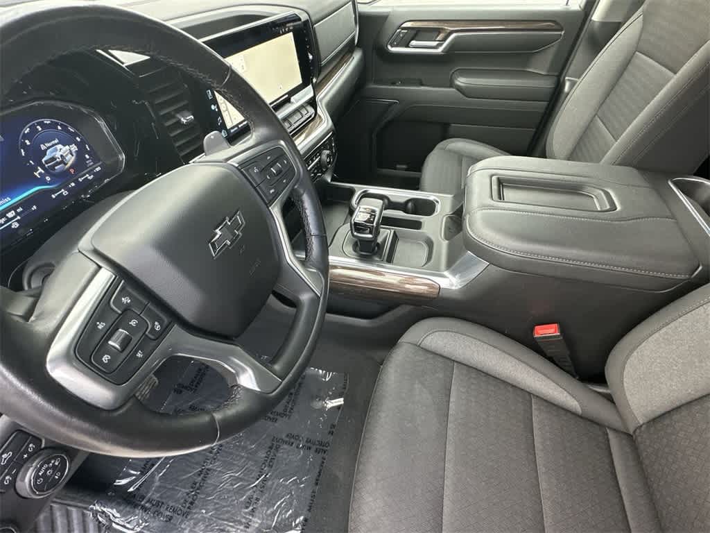 Thumbnail: 2022 Chevrolet Silverado 1500 - 13