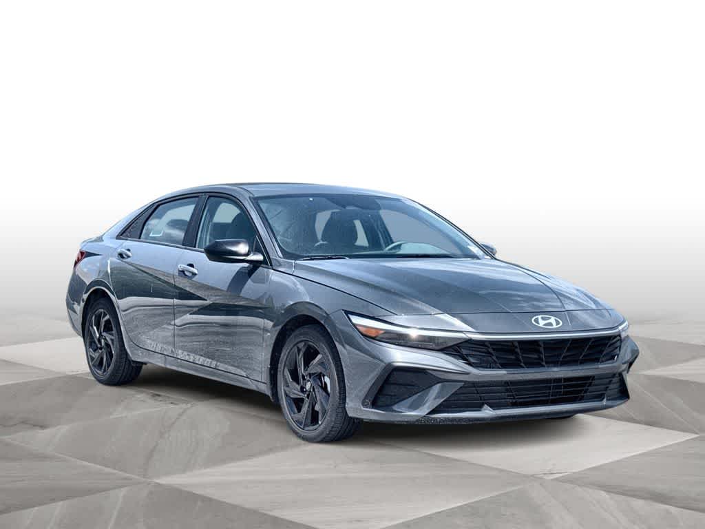 Thumbnail: 2026 Hyundai Elantra - 2