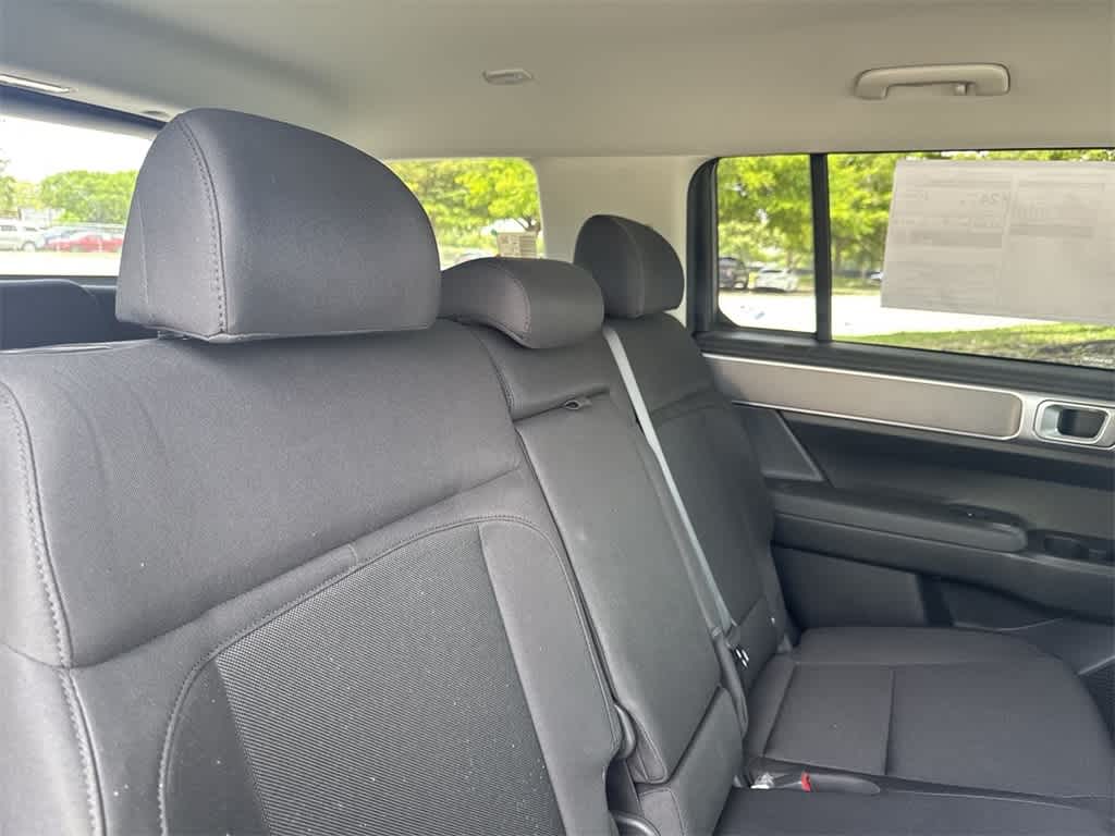 2025 Hyundai Santa Fe SE 26