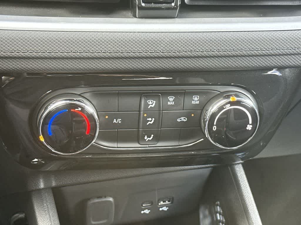 Thumbnail: 2025 Chevrolet TrailBlazer - 20