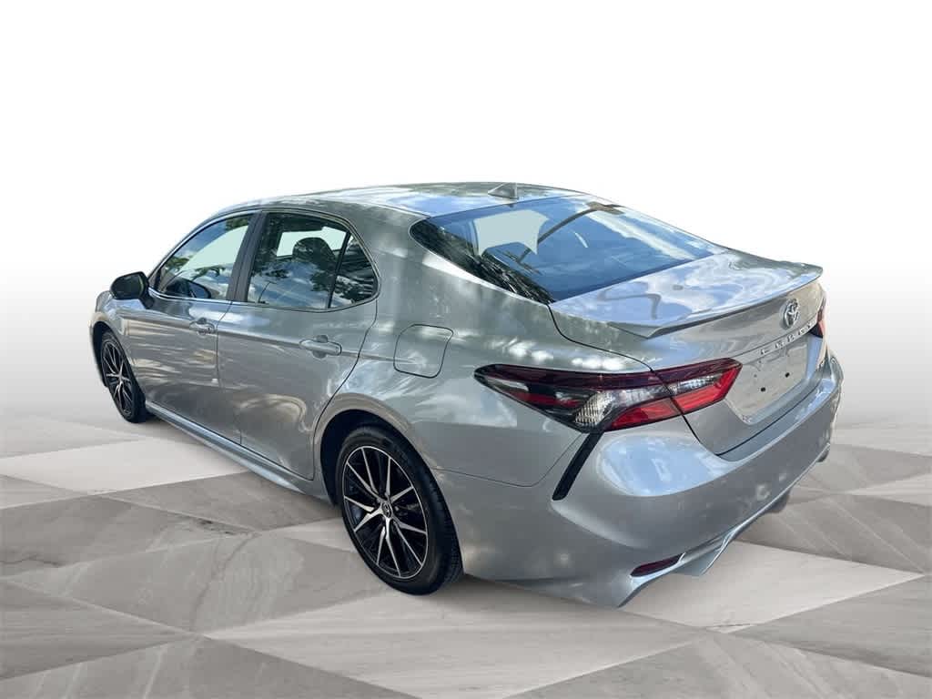 Thumbnail: 2022 Toyota Camry - 6