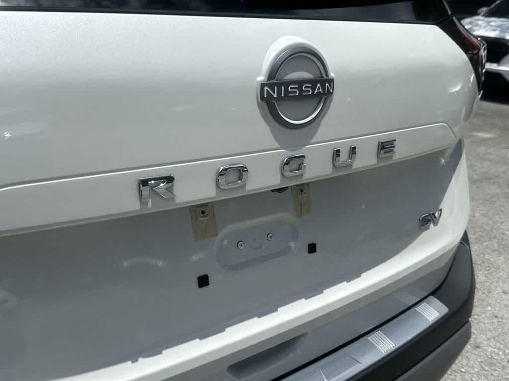 Thumbnail: 2023 Nissan Rogue - 11