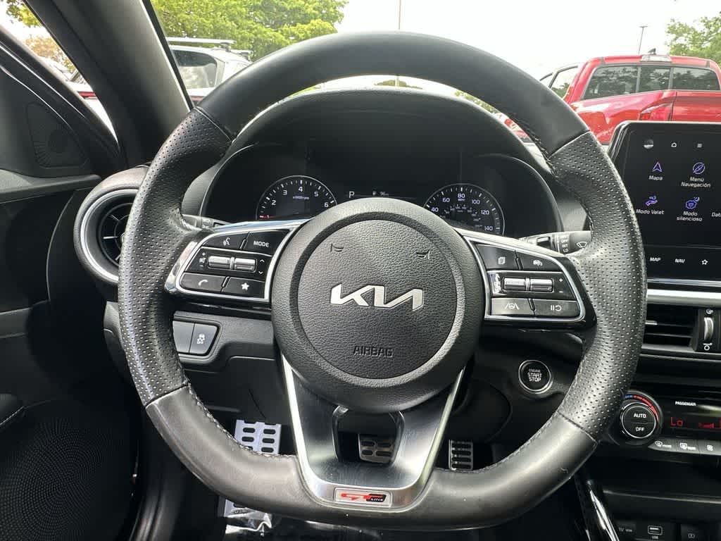 Thumbnail: 2023 Kia Forte - 15