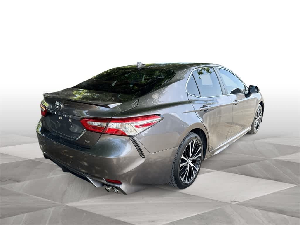 Thumbnail: 2020 Toyota Camry - 7