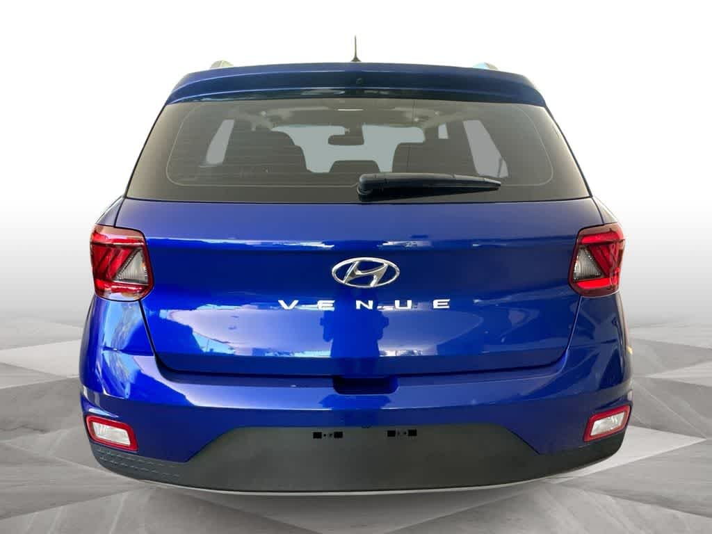 Thumbnail: 2023 Hyundai Venue - 7