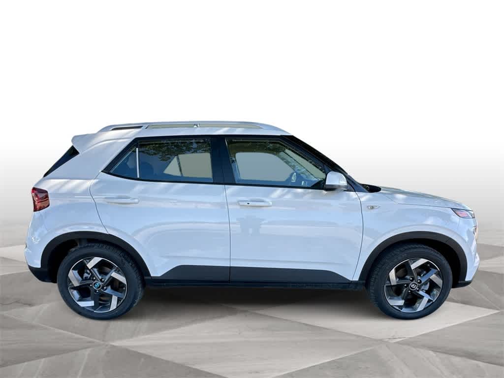 Thumbnail: 2025 Hyundai Venue - 9
