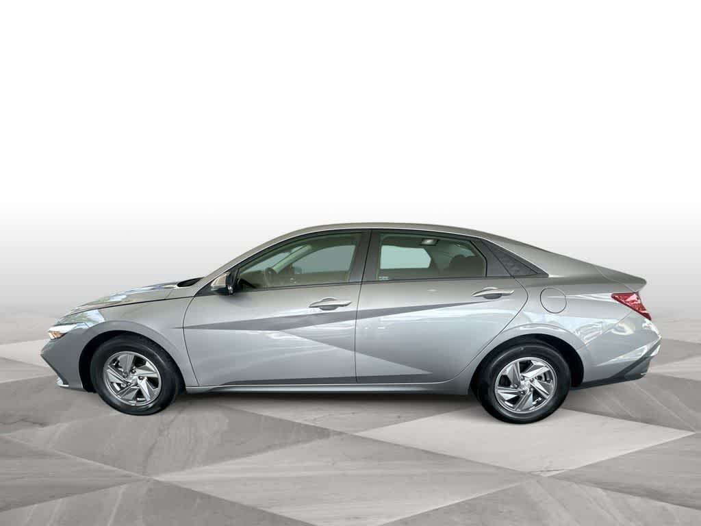 Thumbnail: 2025 Hyundai Elantra - 5