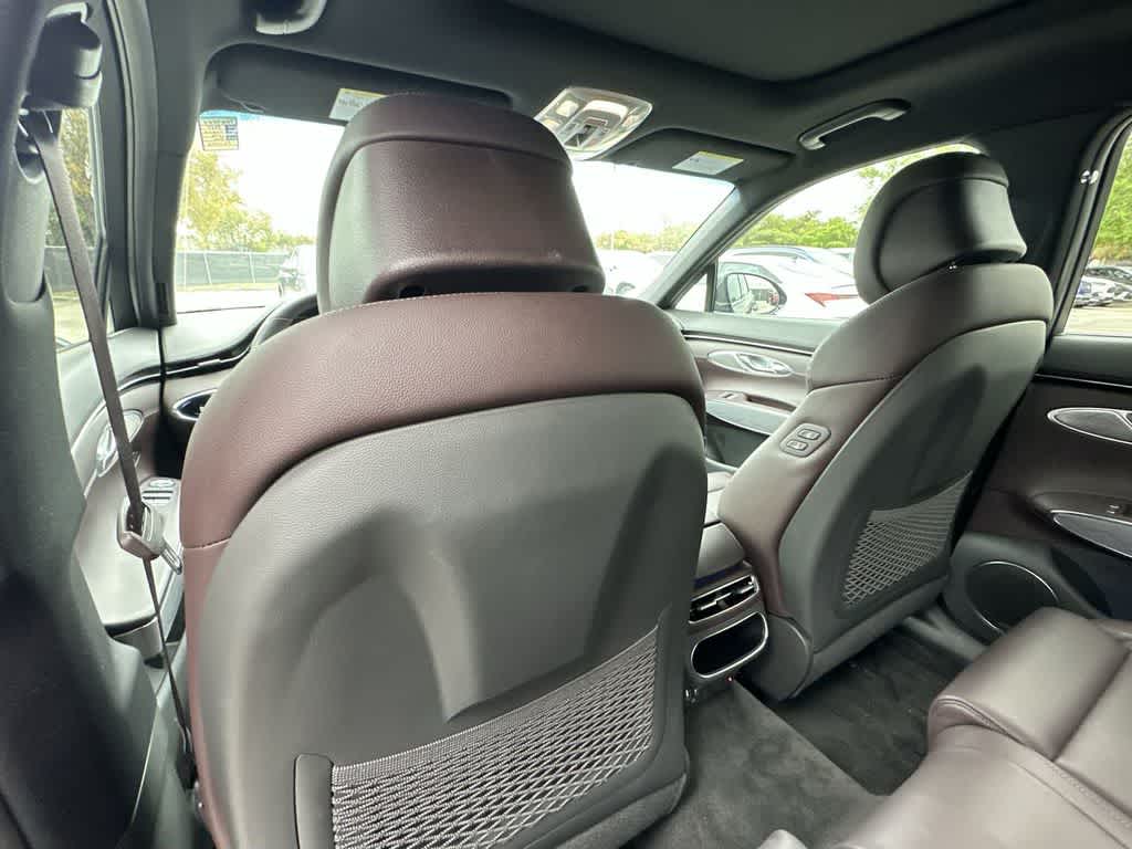 Thumbnail: 2023 Genesis GV70 - 23