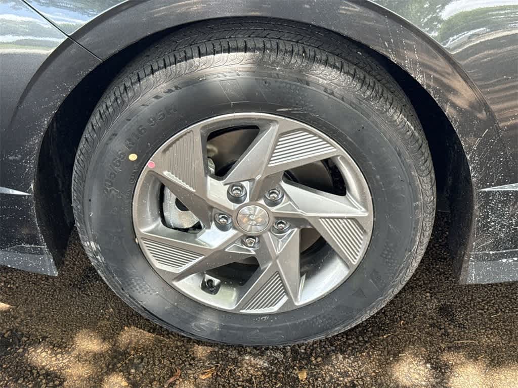 2025 Hyundai Sonata SE 11