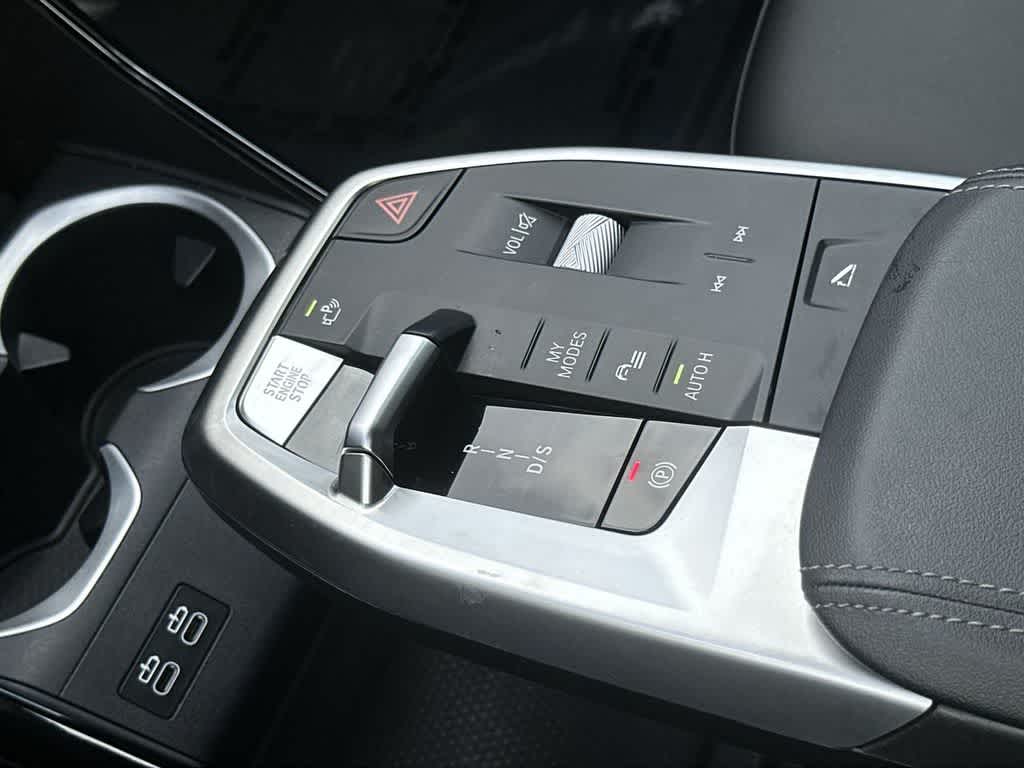 Thumbnail: 2025 BMW X1 - 21