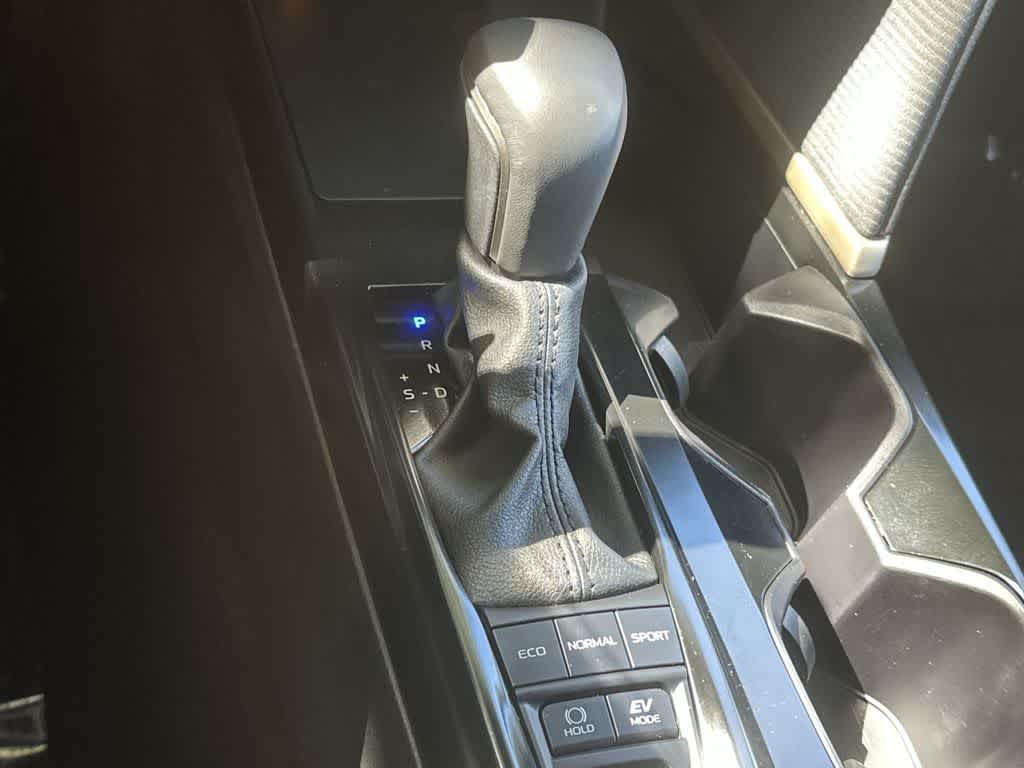 Thumbnail: 2025 Toyota Camry - 21