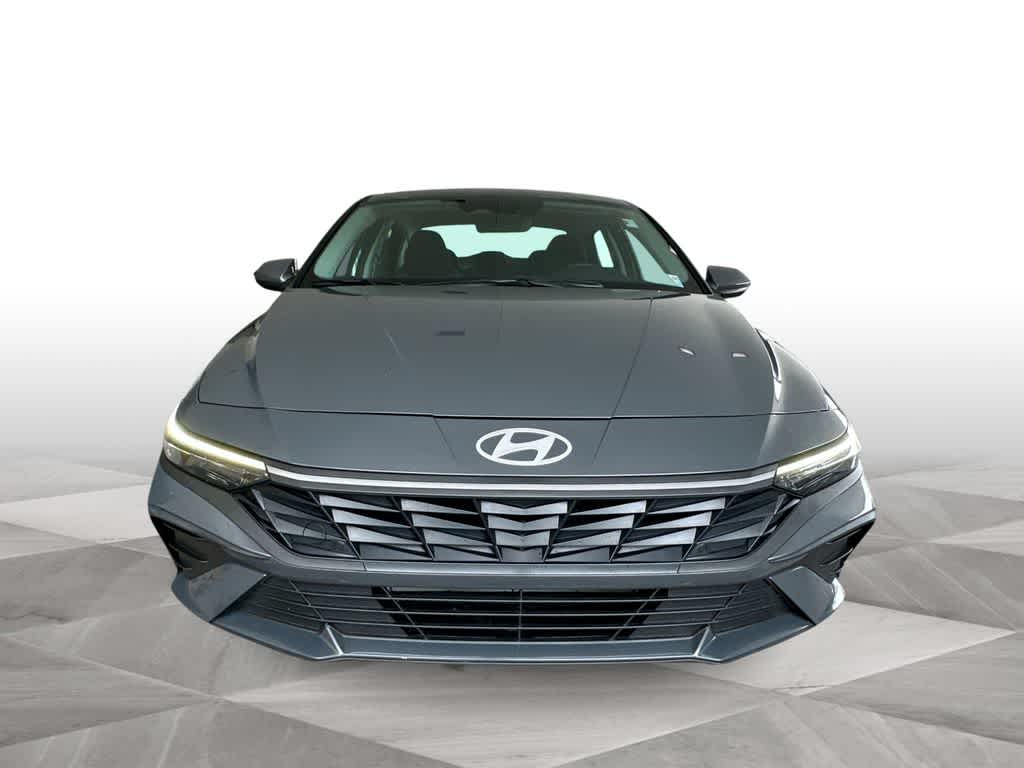 Thumbnail: 2025 Hyundai Elantra - 3