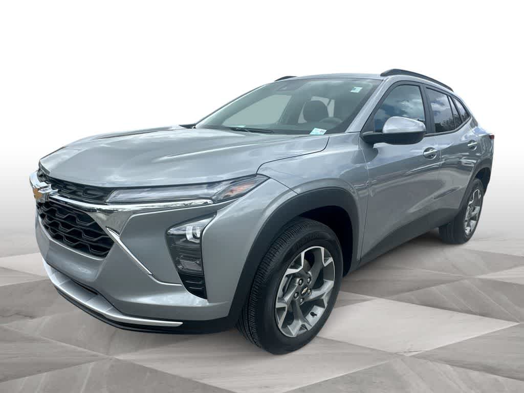 Thumbnail: 2025 Chevrolet Trax - 4