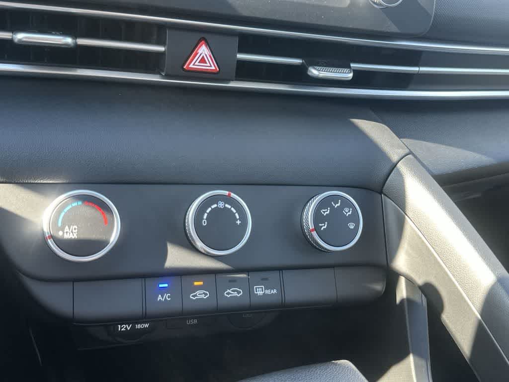 Thumbnail: 2026 Hyundai Elantra - 18