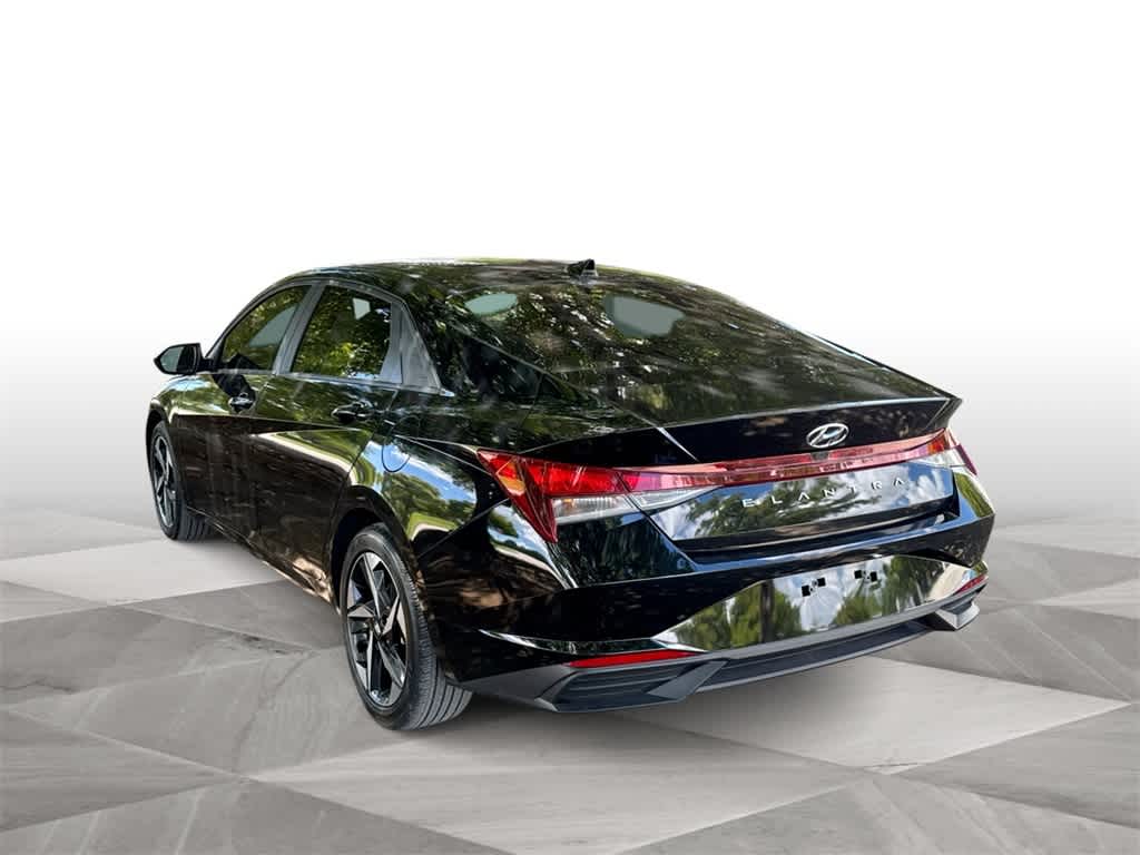 Thumbnail: 2023 Hyundai Elantra - 6