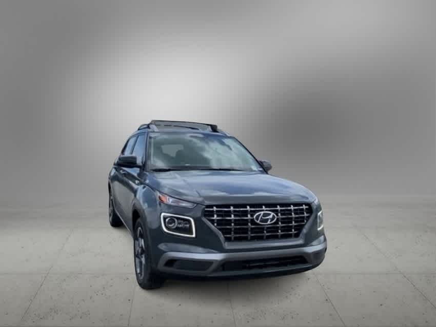 2024 Hyundai Venue Limited 4