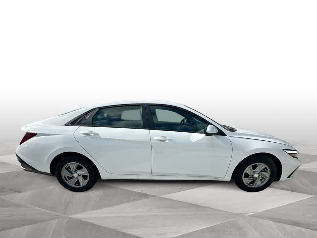 Thumbnail: 2026 Hyundai Elantra - 9