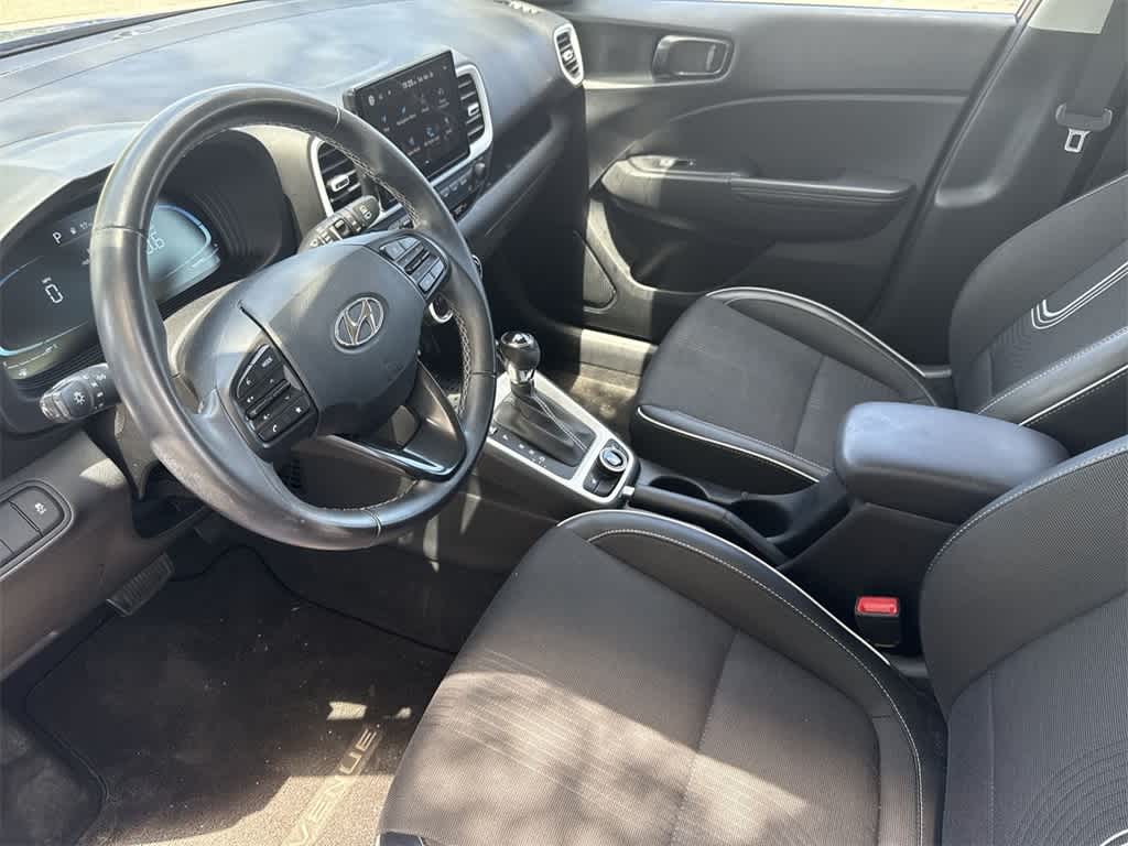 2023 Hyundai Venue Limited 13