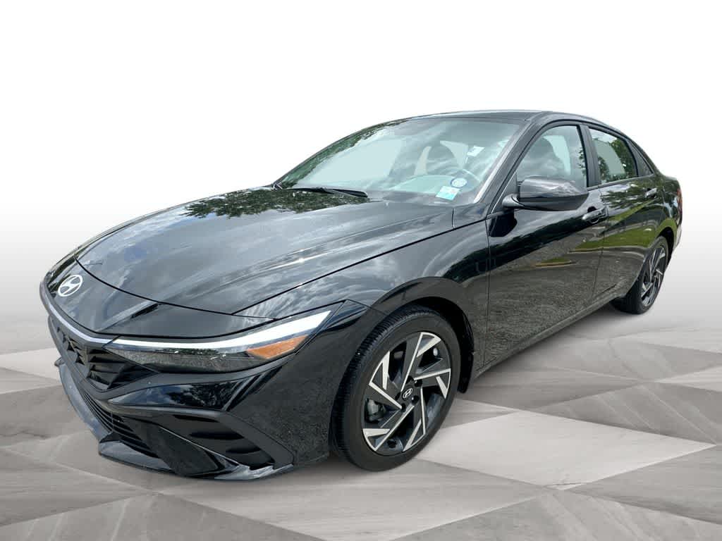 Thumbnail: 2025 Hyundai Elantra - 4