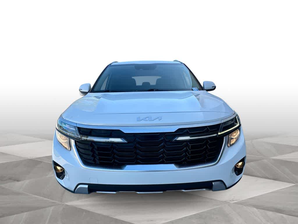 Thumbnail: 2024 Kia Seltos - 3