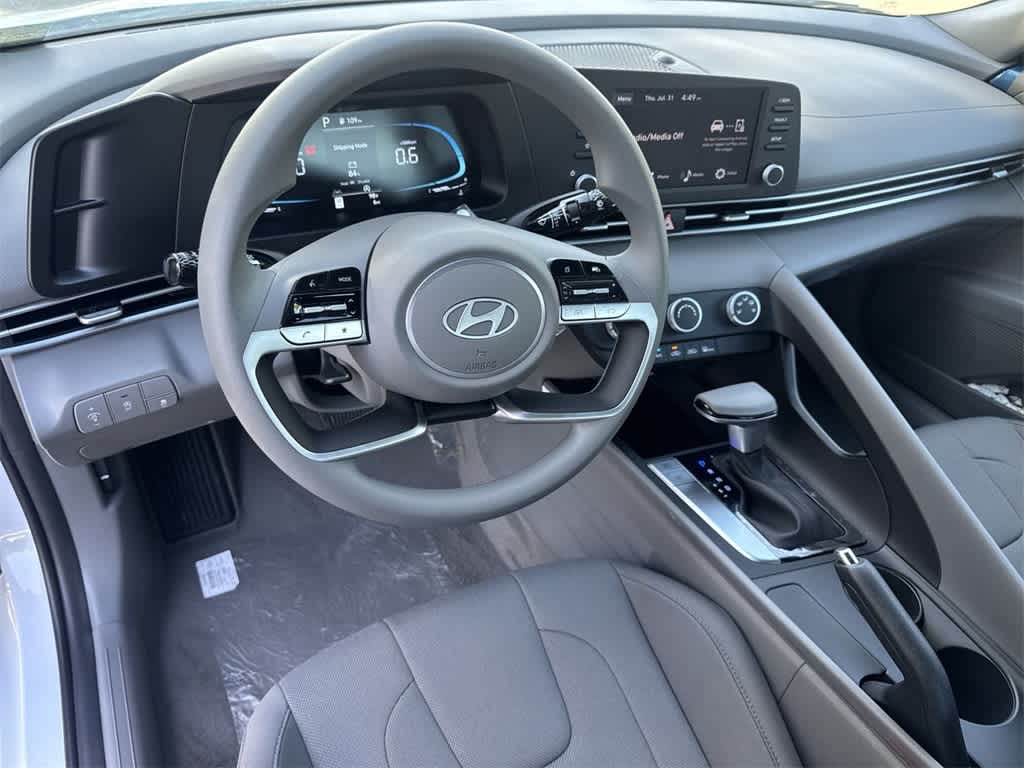 Thumbnail: 2025 Hyundai Elantra - 13