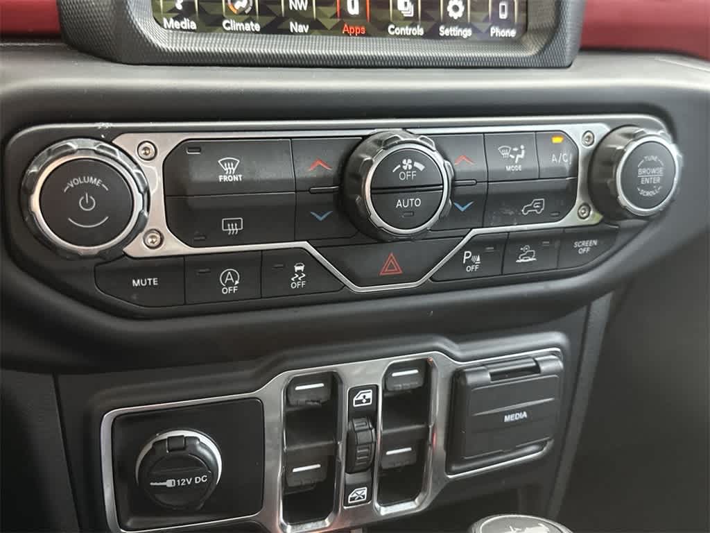 Thumbnail: 2021 Jeep Wrangler - 20