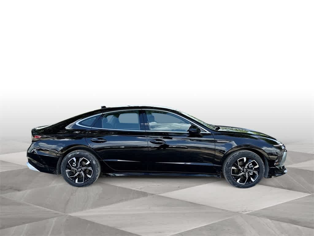 2025 Hyundai Sonata SEL 9
