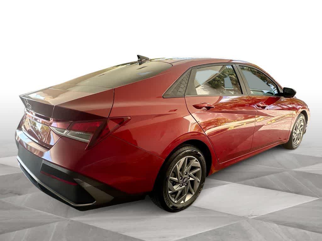 Thumbnail: 2024 Hyundai Elantra - 8