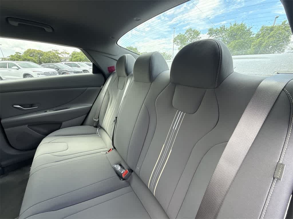 Thumbnail: 2025 Hyundai Elantra - 22