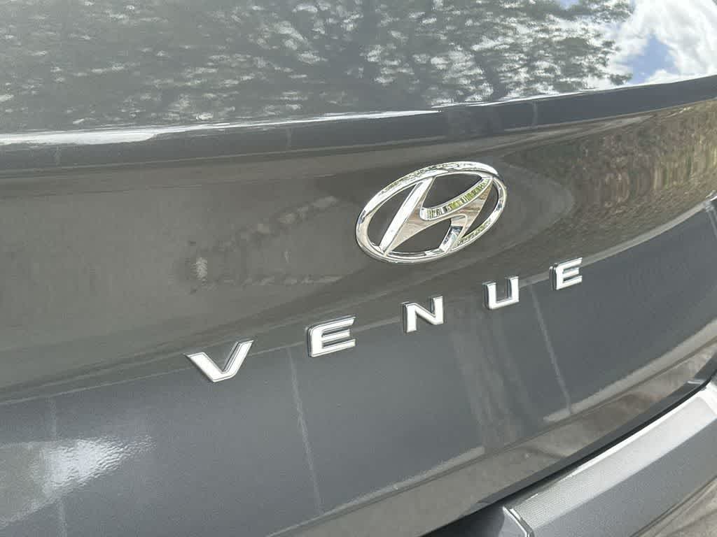 Thumbnail: 2023 Hyundai Venue - 11