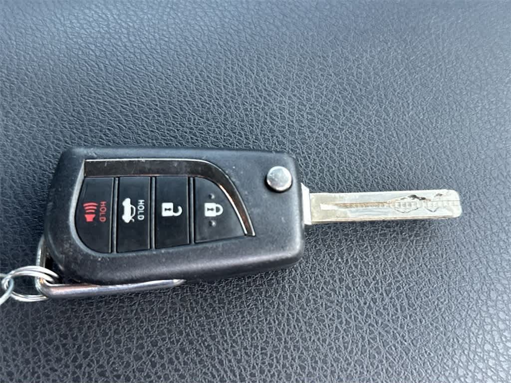 Thumbnail: 2024 Toyota Camry - 28