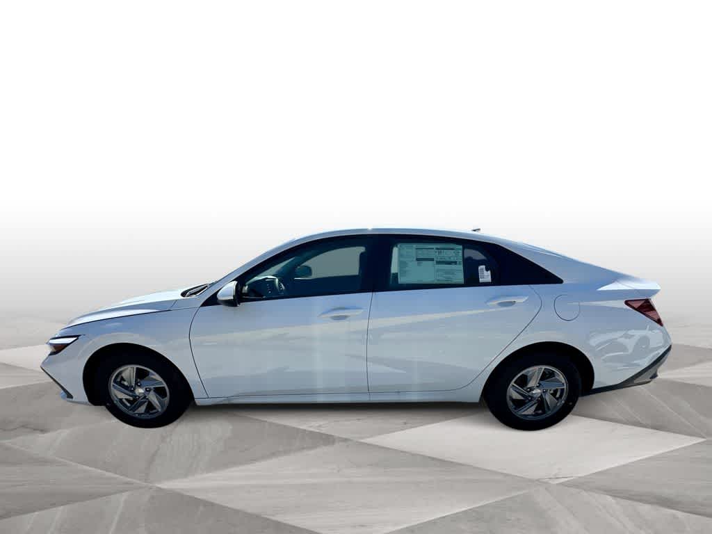 Thumbnail: 2026 Hyundai Elantra - 5