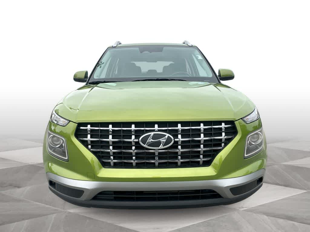 Thumbnail: 2023 Hyundai Venue - 3