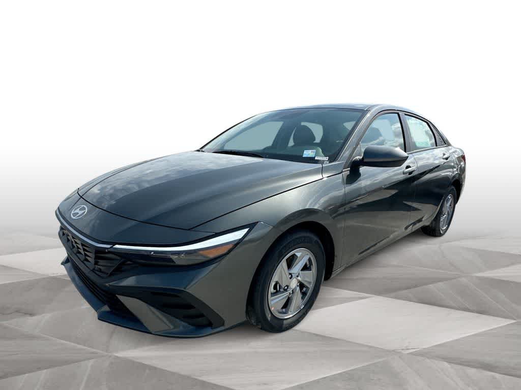 Thumbnail: 2026 Hyundai Elantra - 4