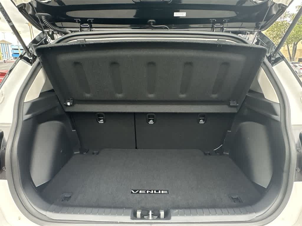 Thumbnail: 2023 Hyundai Venue - 25