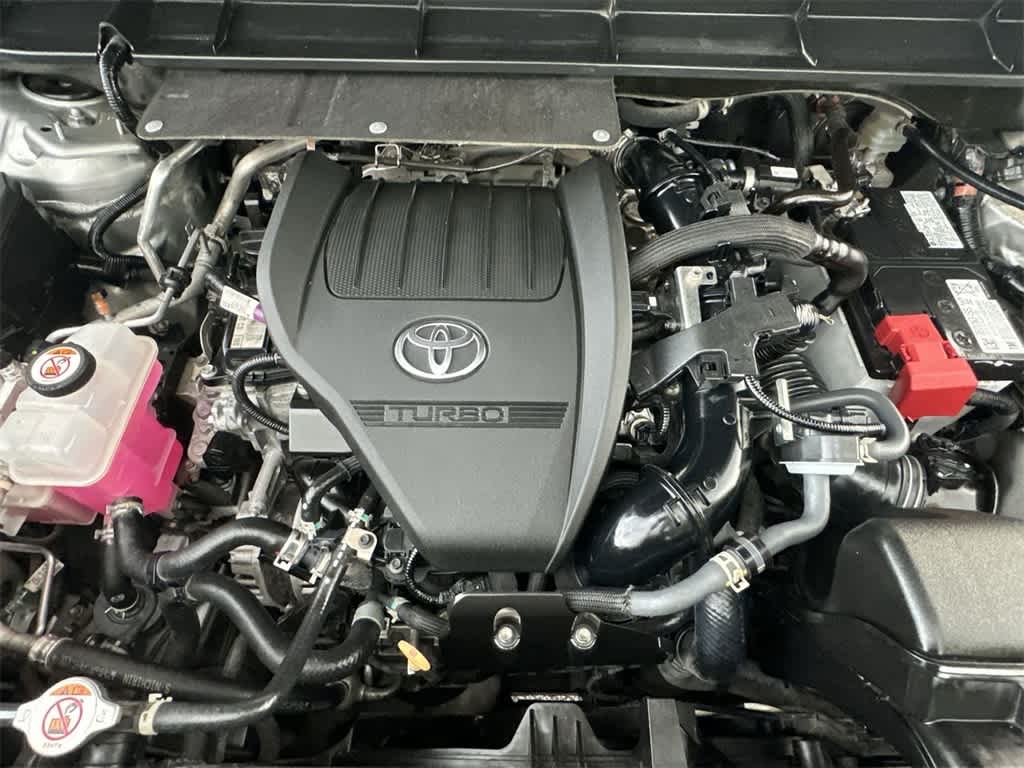 Thumbnail: 2023 Toyota Highlander - 12