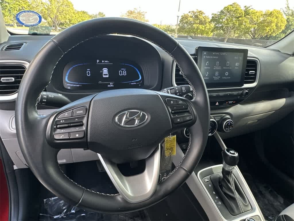 Thumbnail: 2023 Hyundai Venue - 13