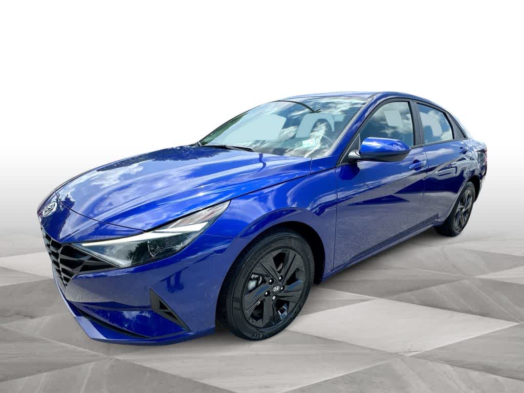 Thumbnail: 2023 Hyundai Elantra - 4