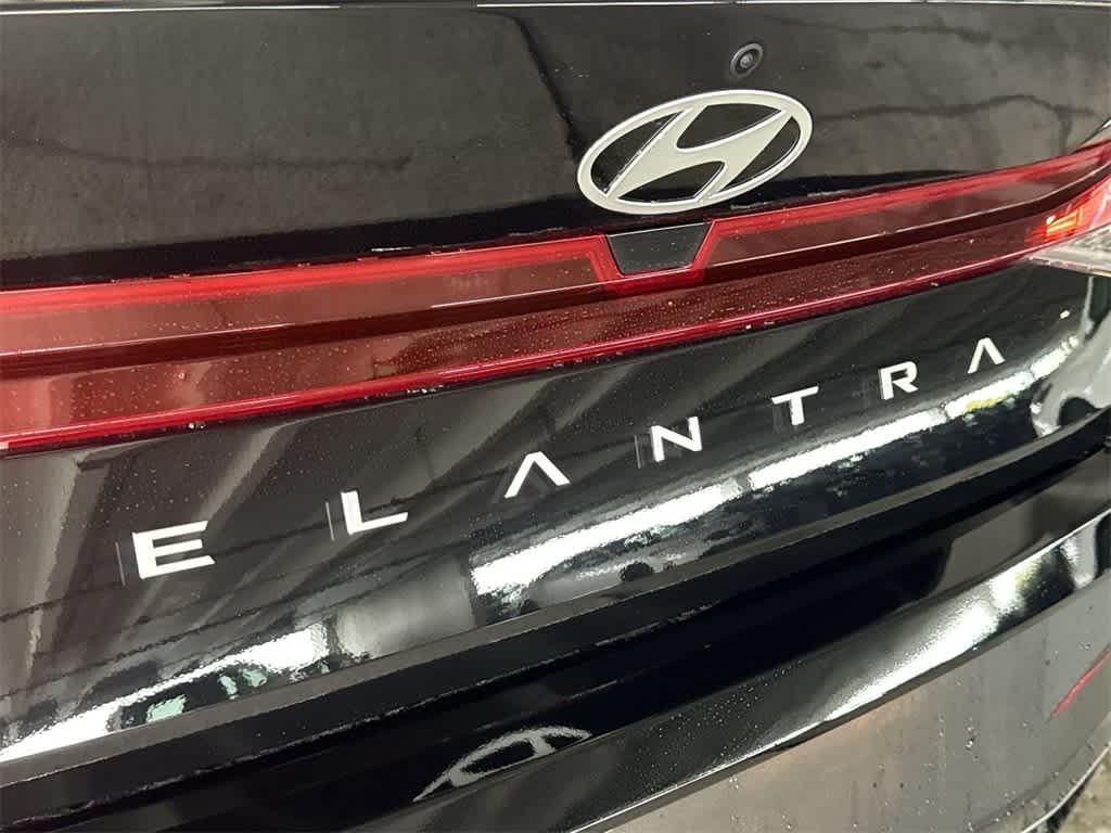 Thumbnail: 2026 Hyundai Elantra - 10