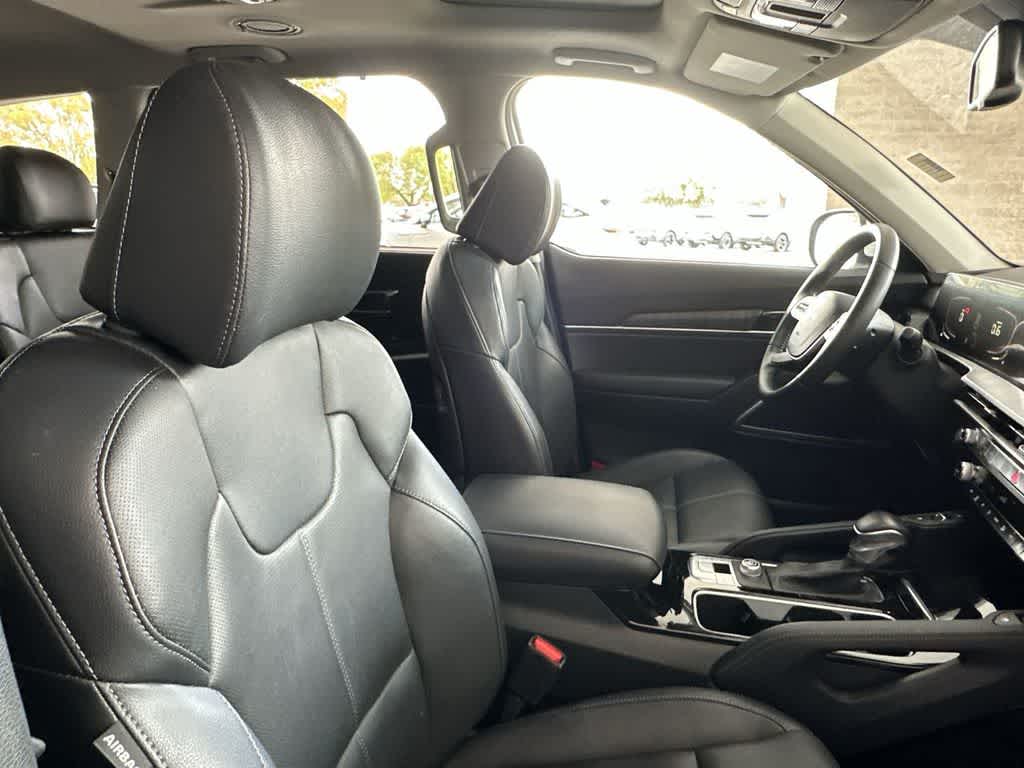 Thumbnail: 2023 Kia Telluride - 26