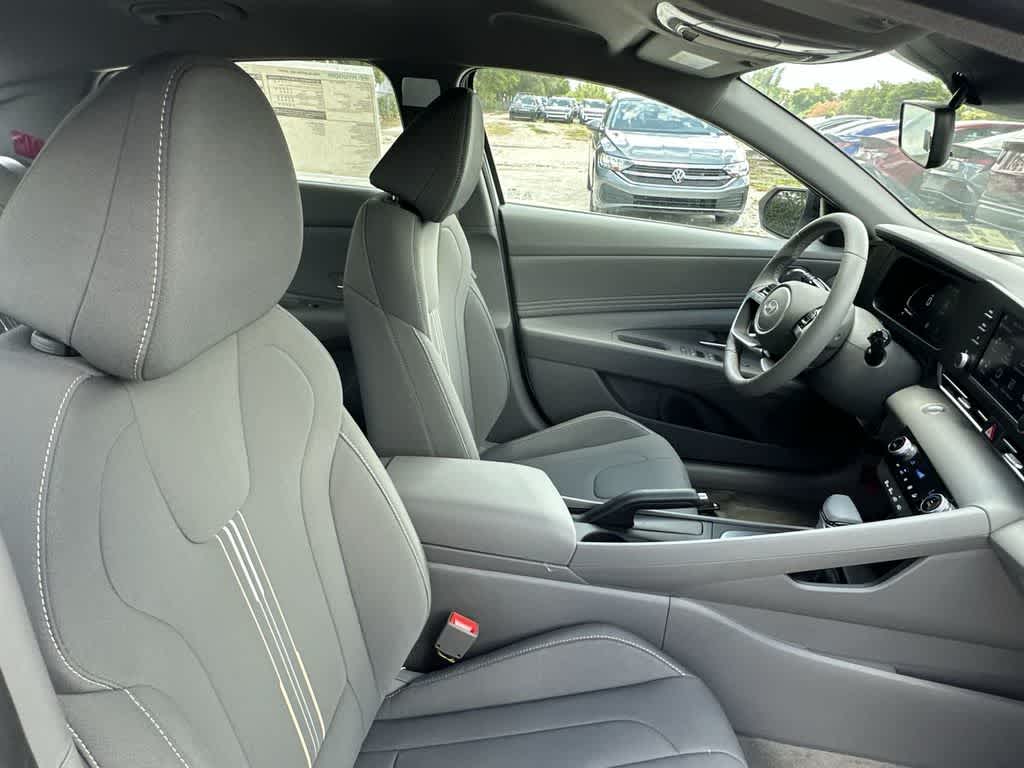 Thumbnail: 2026 Hyundai Elantra - 10