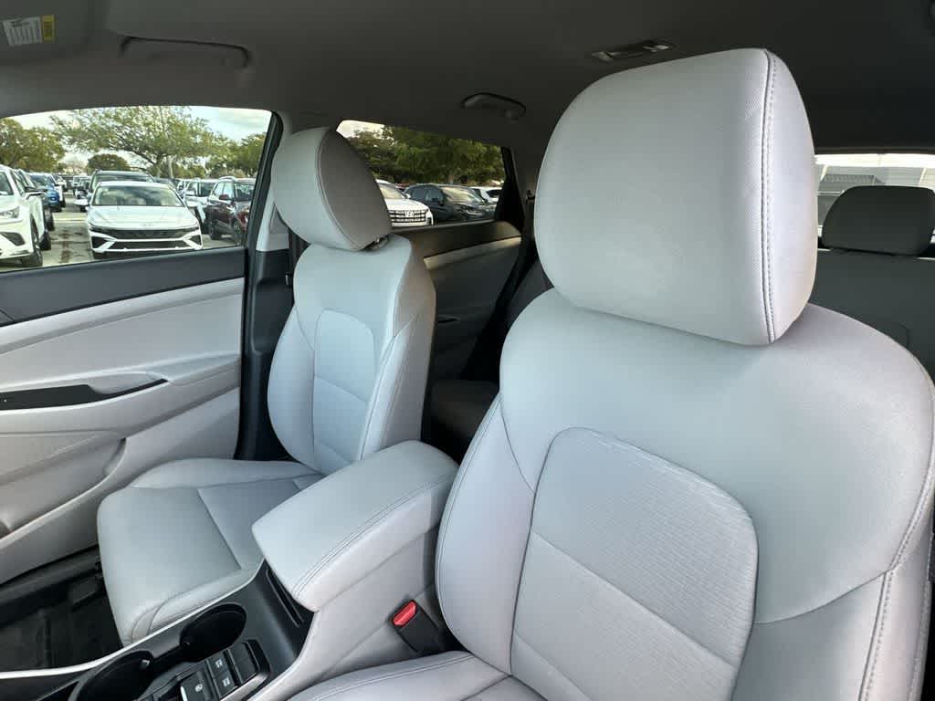 Thumbnail: 2021 Hyundai Tucson - 14