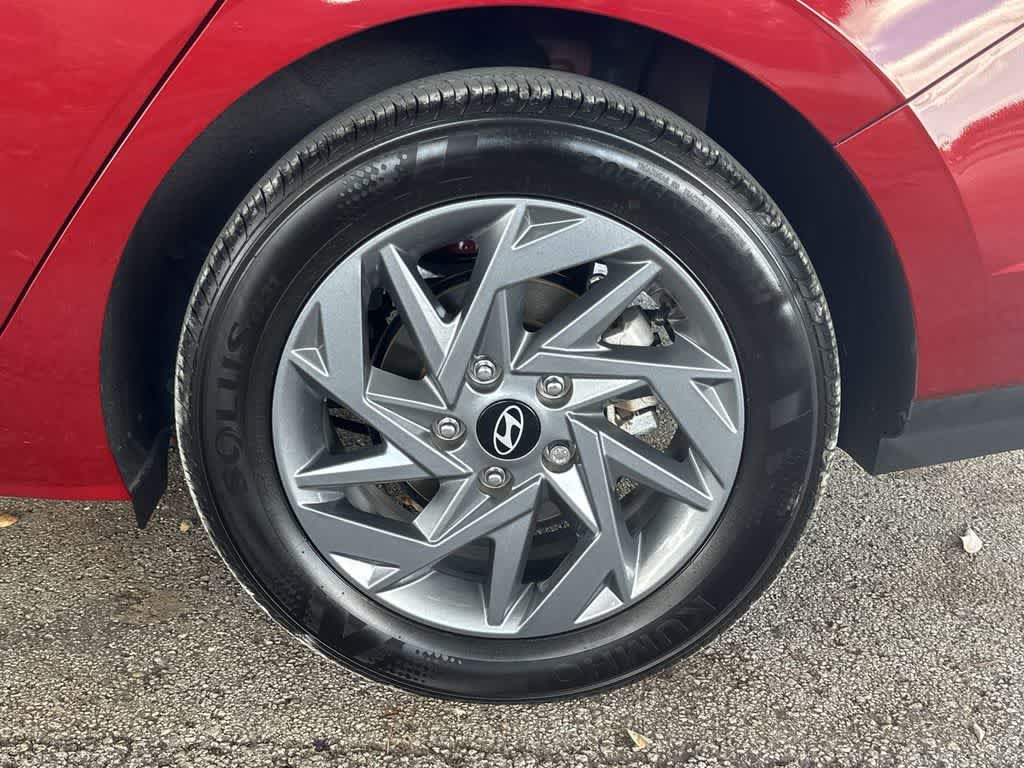 Thumbnail: 2024 Hyundai Elantra - 11