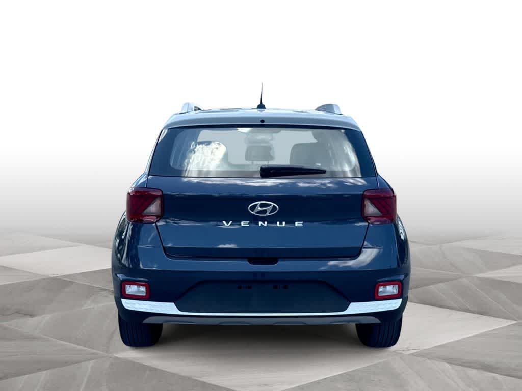 Thumbnail: 2023 Hyundai Venue - 7
